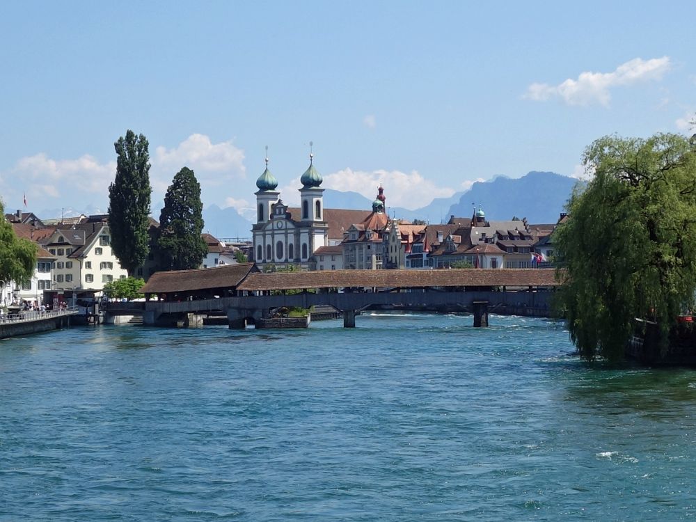 Spreuerbrücke und Jesuitenkirche