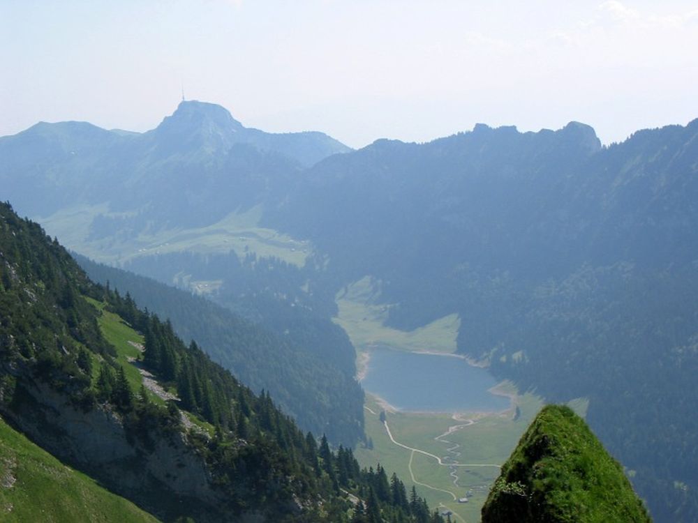 Sämtisersee mit Hoher Kasten im Hintergrund