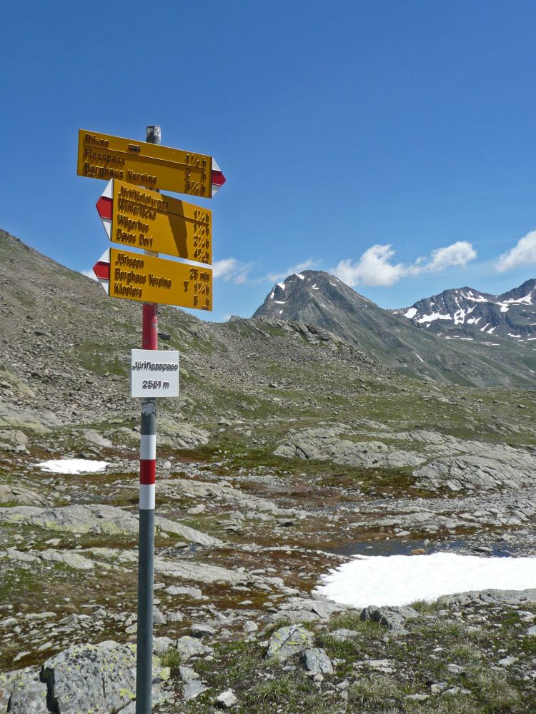 Wanderwegweiser Jöriflesspass