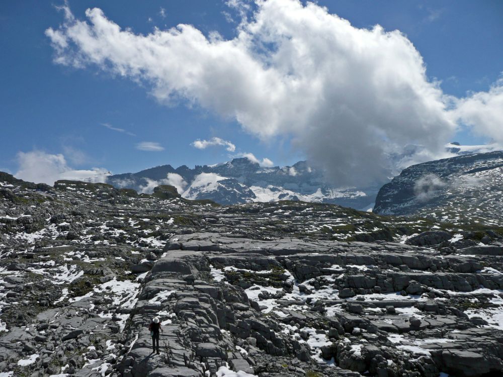 Karrenfelder auf dem Mären-Massiv
