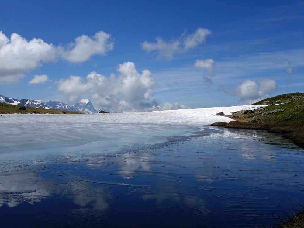 Schnee und Eis im Berglimattseeli