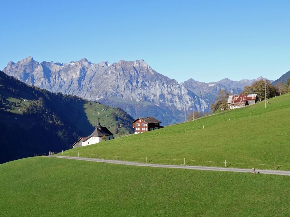 Getschwiler Kapelle und Uri Rotstock
