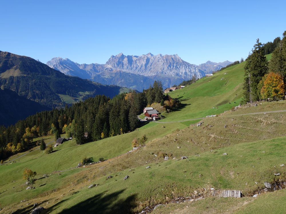 Hinter Schloss und Uri Rotstock