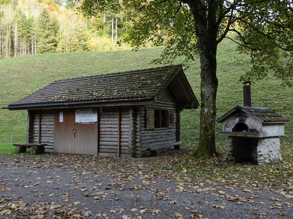 Hütte mit Ofen