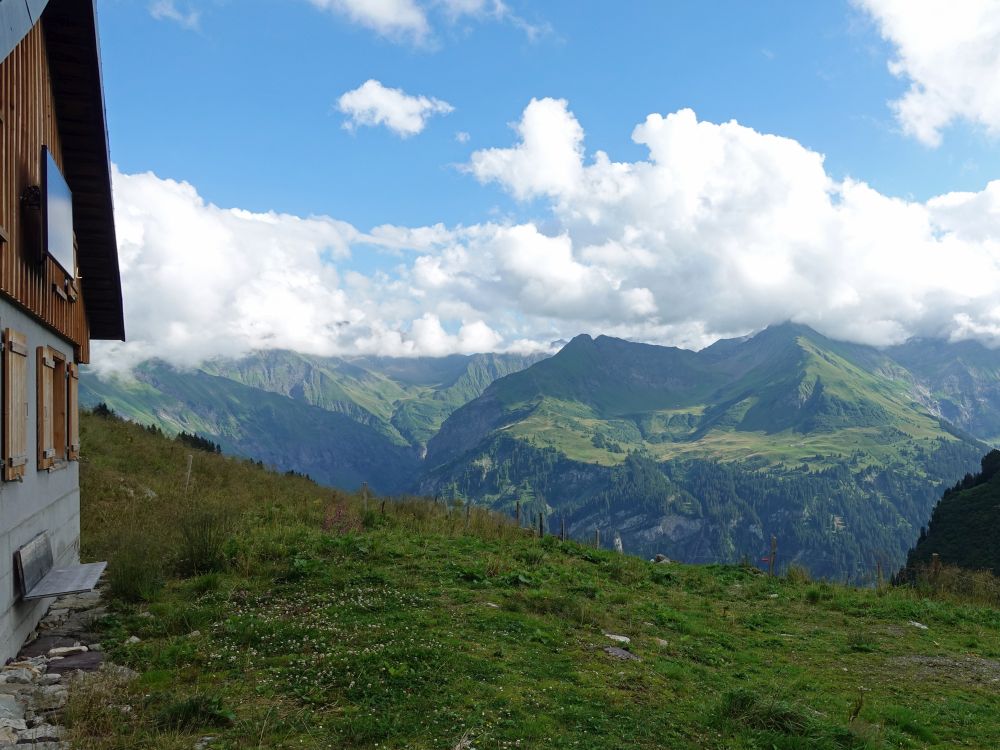 Blick zur Alp Valtnov