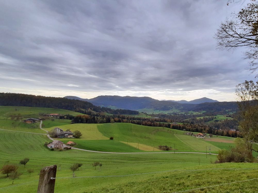 Brämen und Rigi (re.)