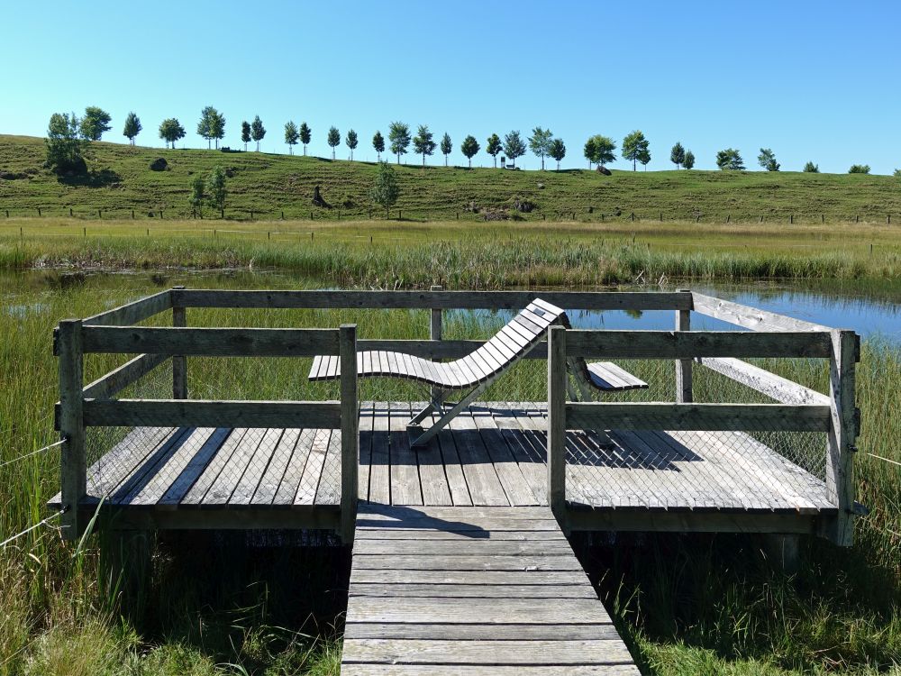 Liegebank am Teich