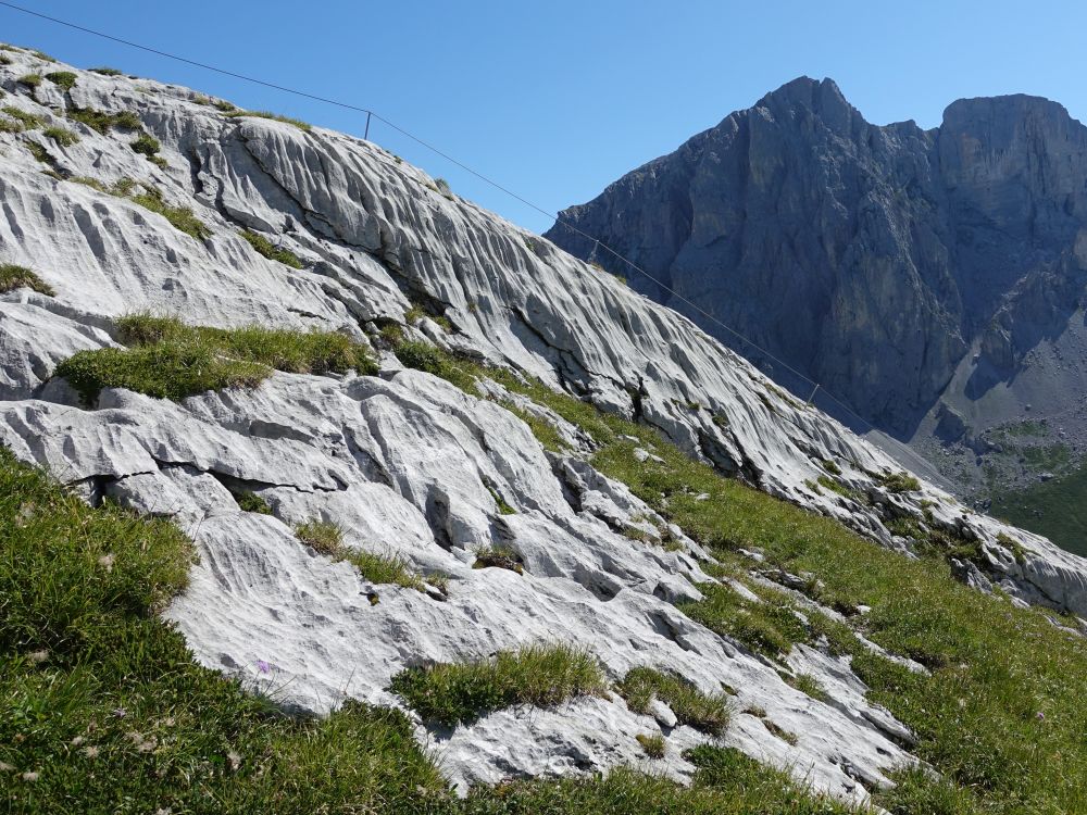 Drahtseil des Klettersteigs