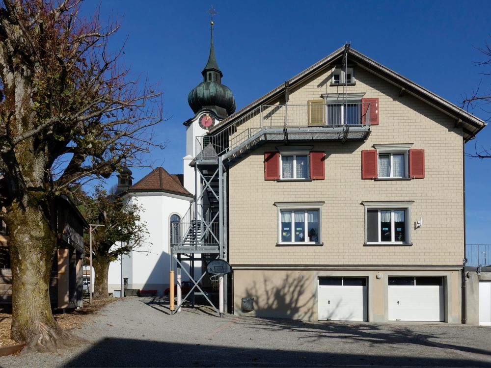 Schule und Kirche