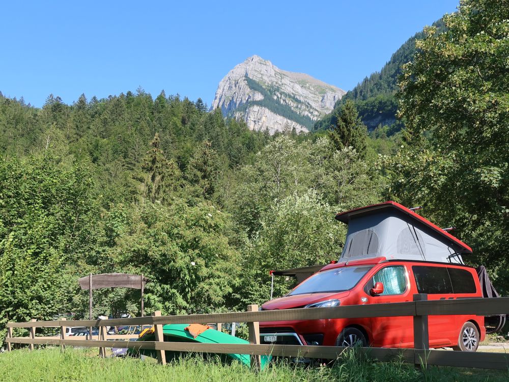 Wohnmobil am Campingplatz Güntlenau