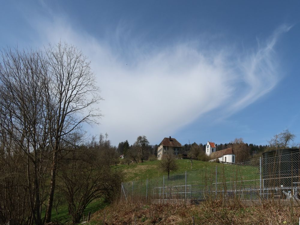 Wolke über der Kirche von Schlatt