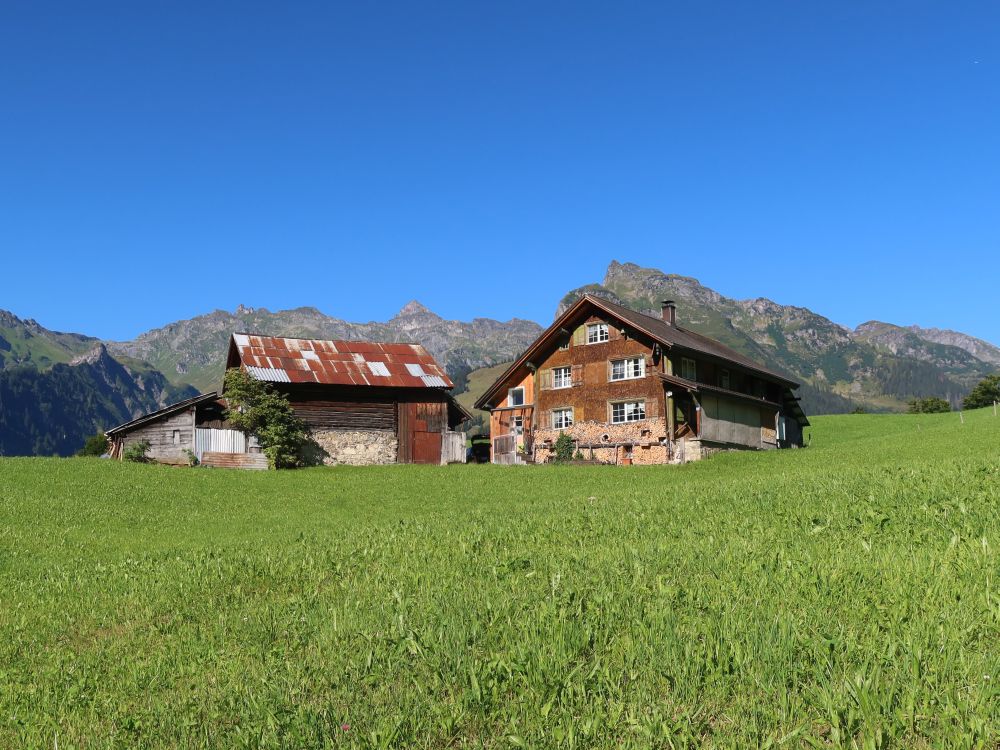 Bauernhof über Weisenberge