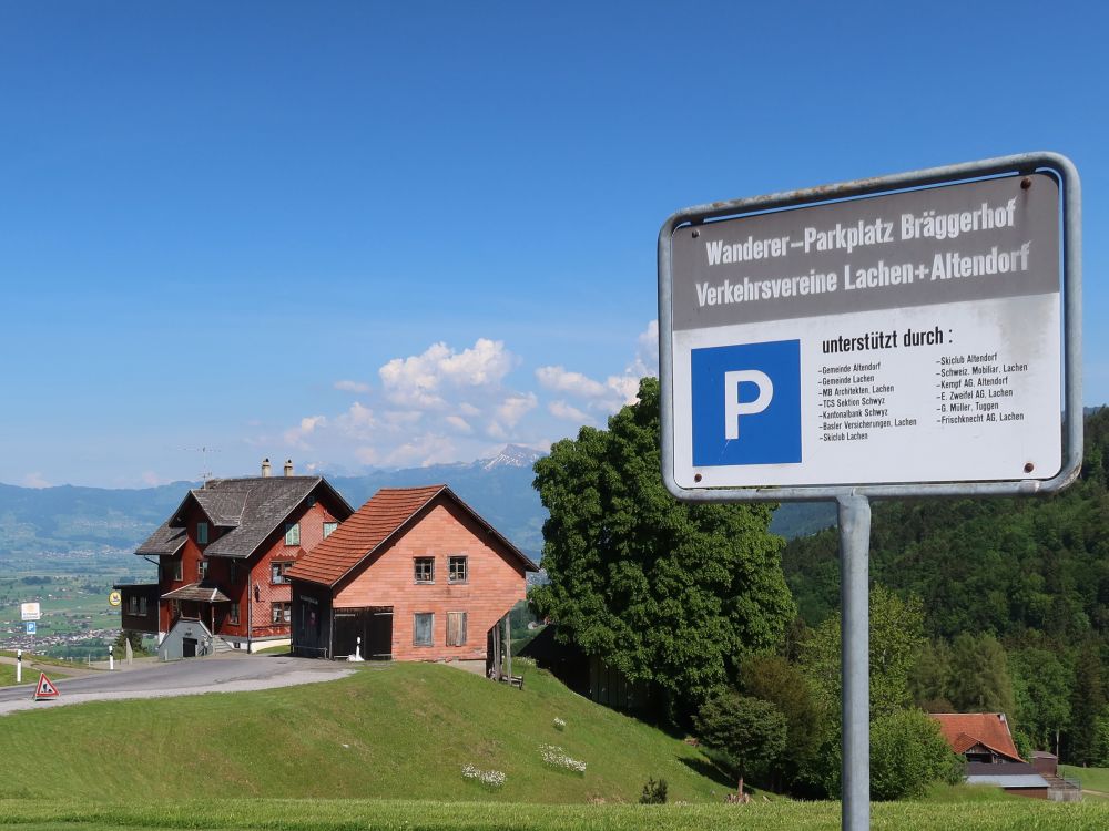 Tafel am Wander-Parkplatz Bräggerhof