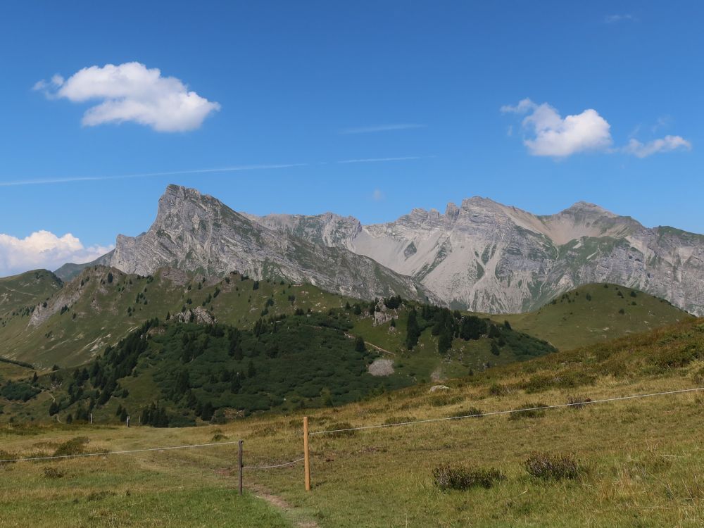 Wolken über Glegghorn und Hinter Grauspitz