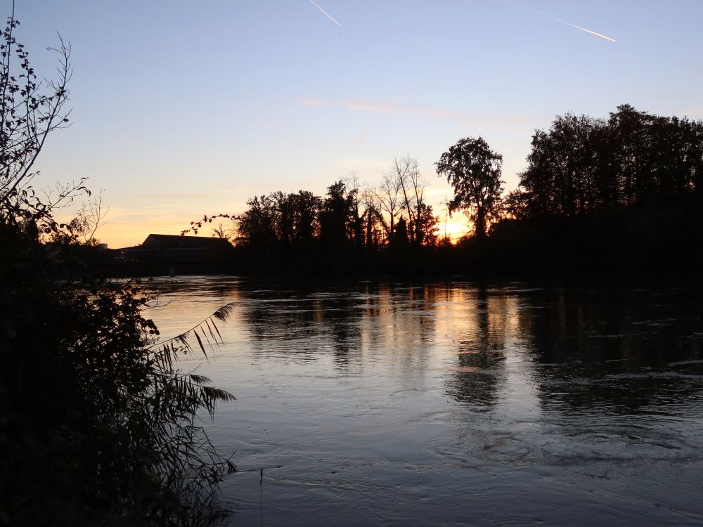 Aare nach Sonnenuntergang