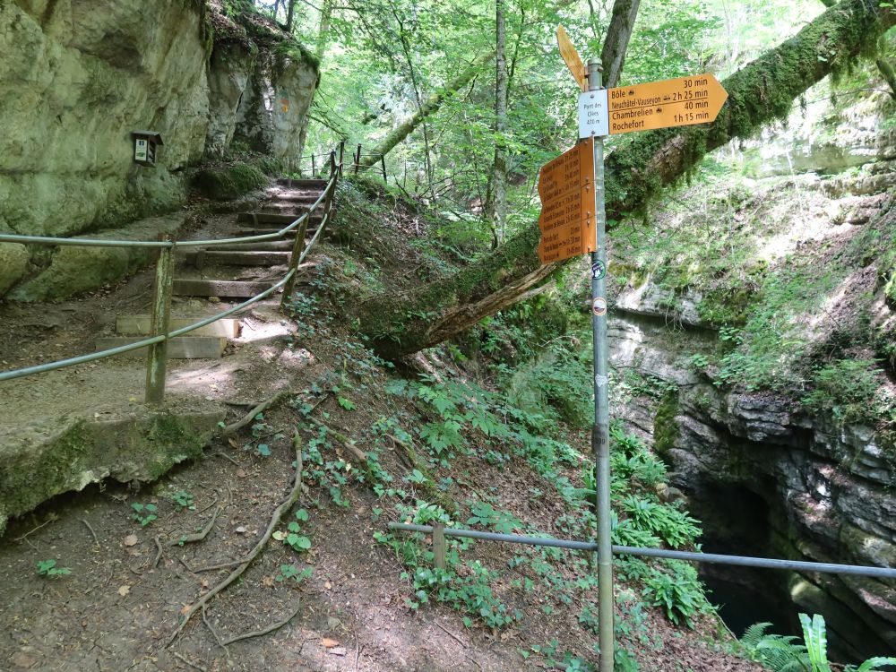 Treppe bei Pont des Clées