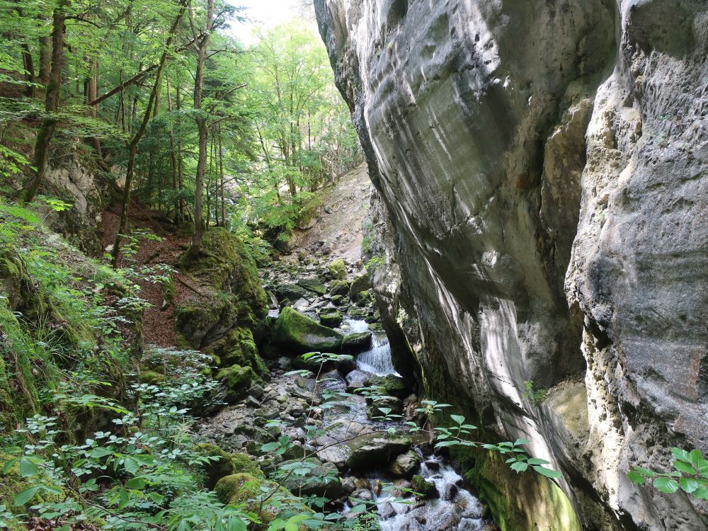 überhängende Felsen