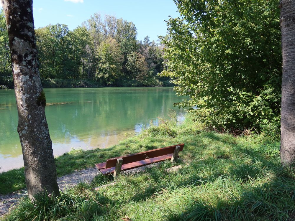 Sitzbank an der Aare