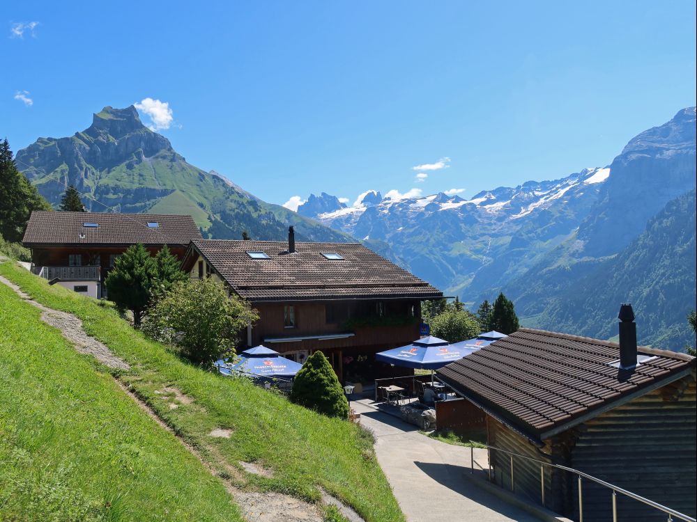 Restaurant Flühmatt mit Hahnen