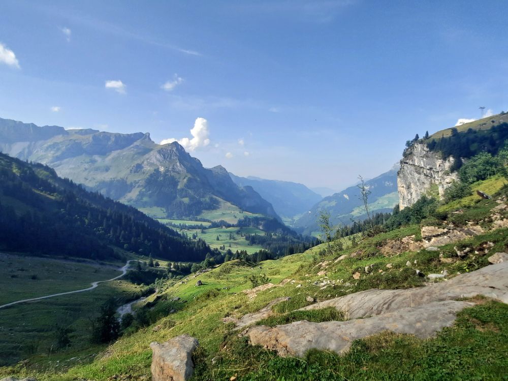 Engelbergertal und Gäntiflue (re.)