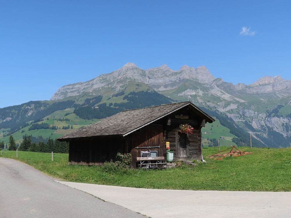 Hütte mit Rigidalstock und Gross Sättelistock