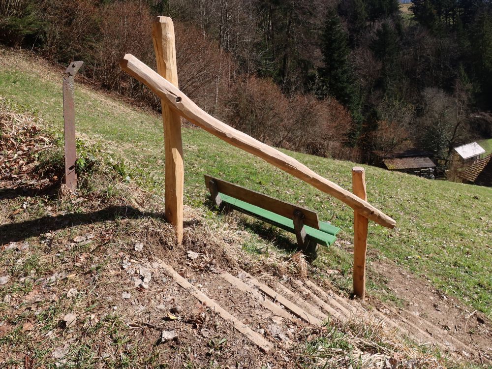 Sitzbank mit Treppe