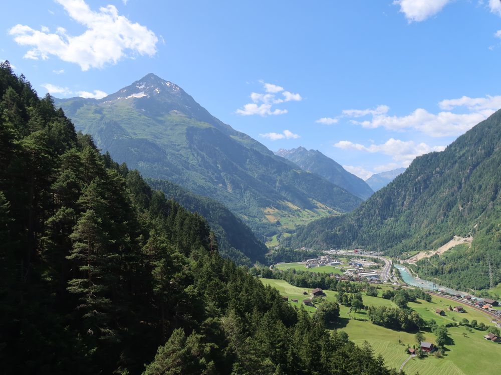 Blick Richtung Bristen (Süden)