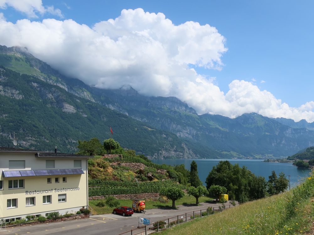 Wolken über den Churfirsten und Walensee