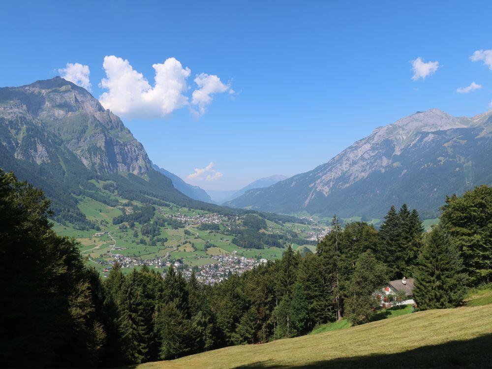 Schwanden mit Vorder Glärnisch und Schilt