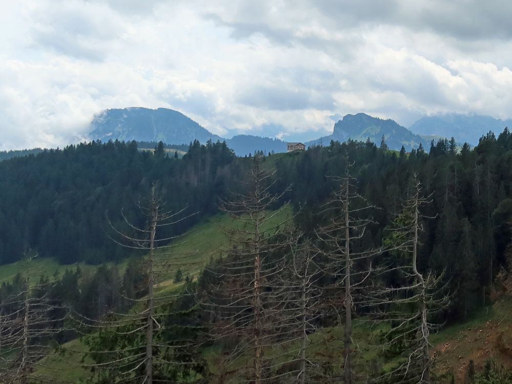 Gross und Chli Aubrig, dazwischen Gueteregg