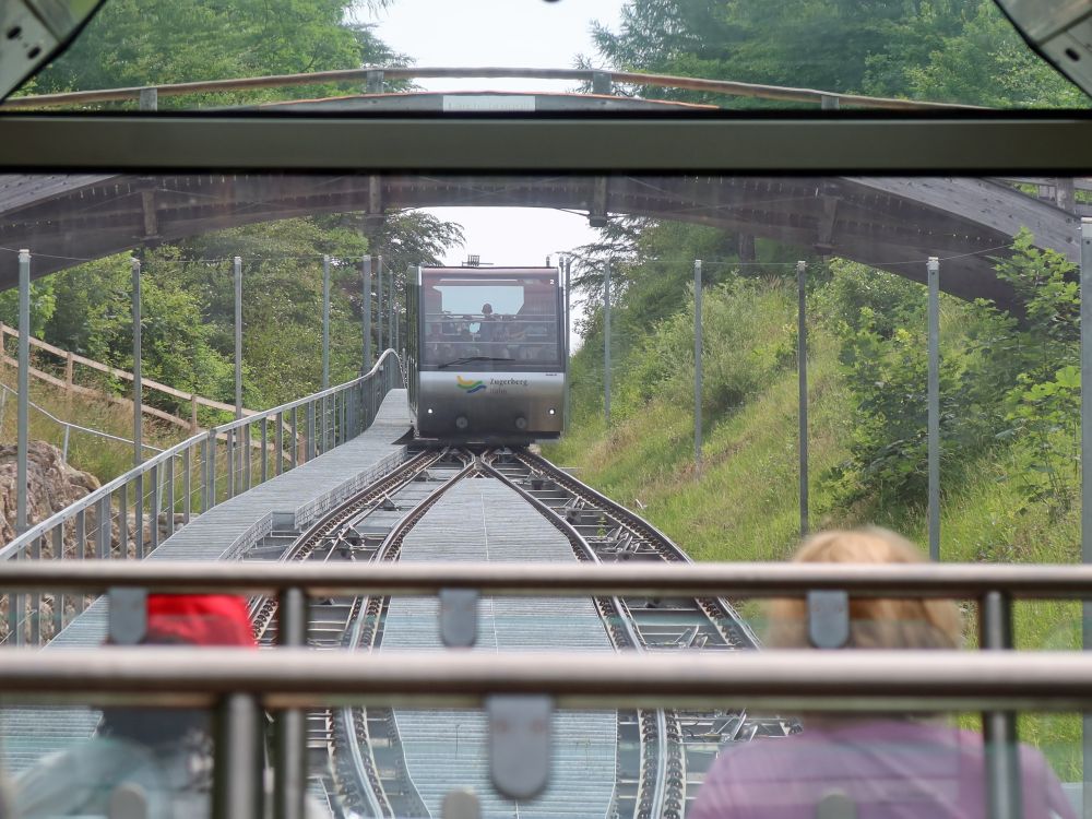 Gegenverkehr an der Ausweichstelle