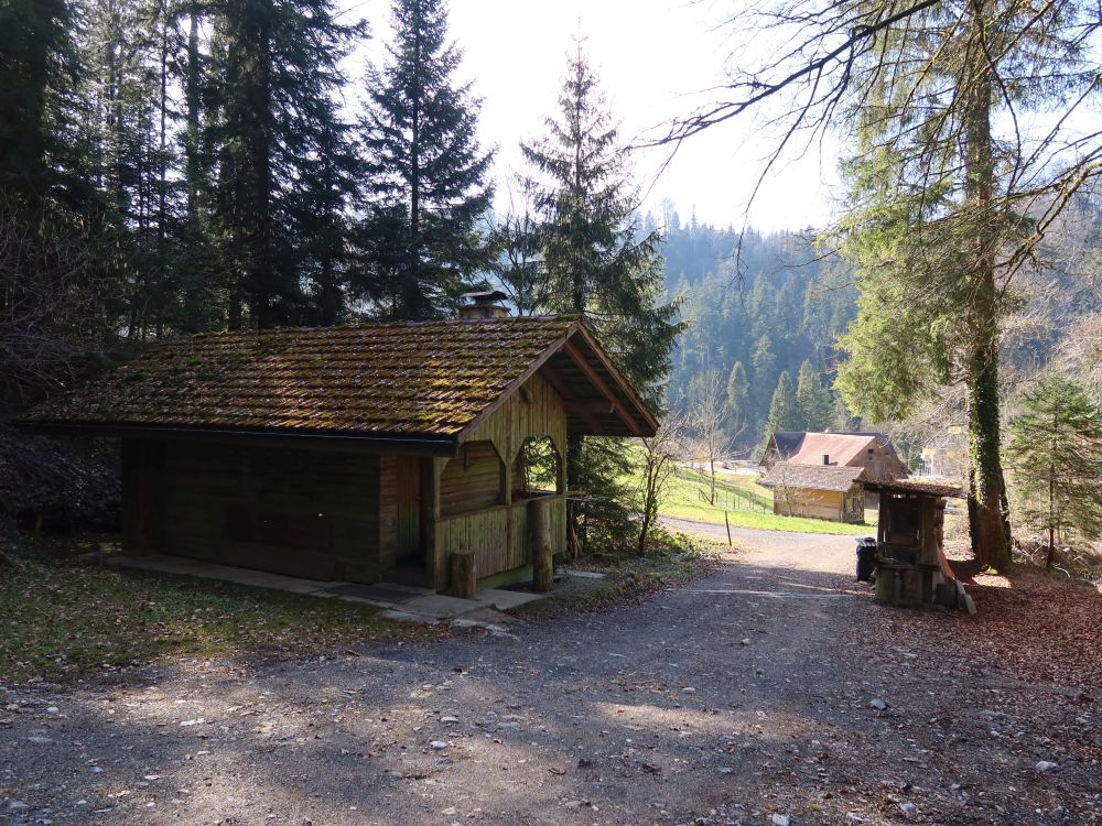 Schutzhütte bei Höll