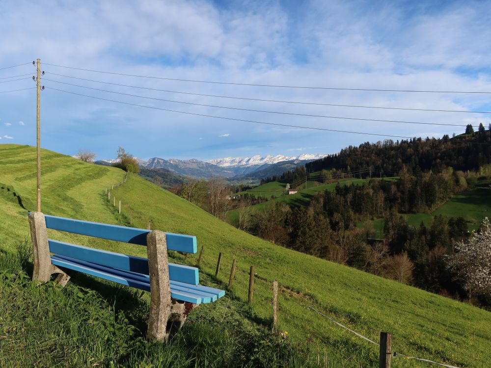 Sitzbank und Churfirsten