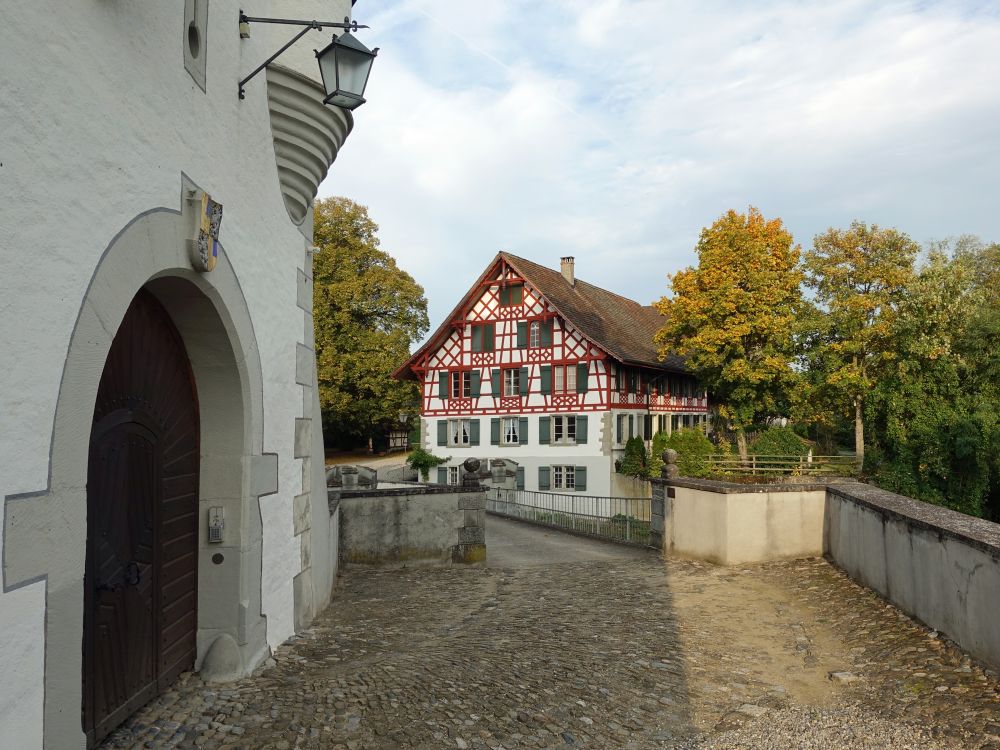 Schlosstor und Schlosshof