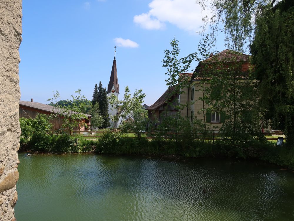 Kirche und Schlossteich