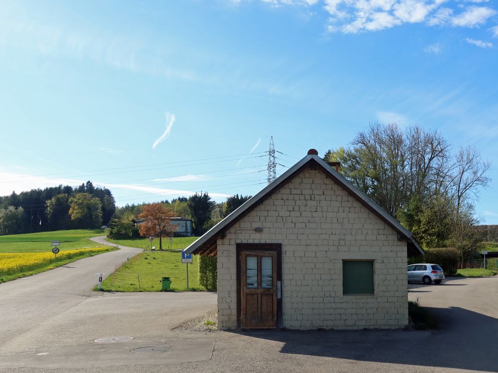 Häuschen am Wanderparkplatz in Bergerwilen