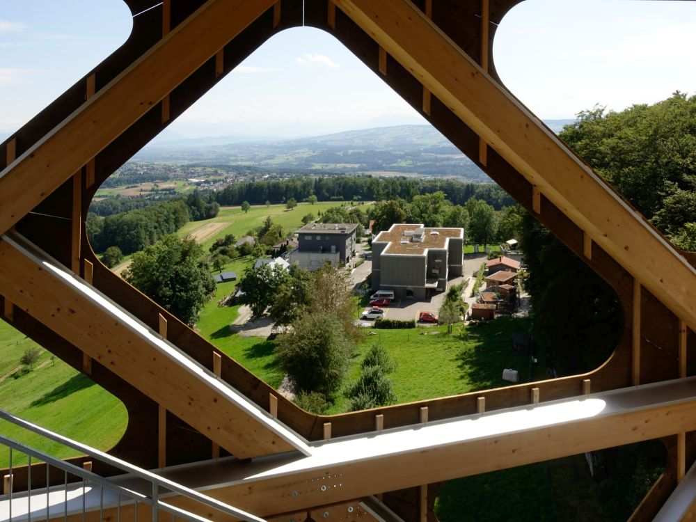 Blick durch die Hülle des Hasenbergturms