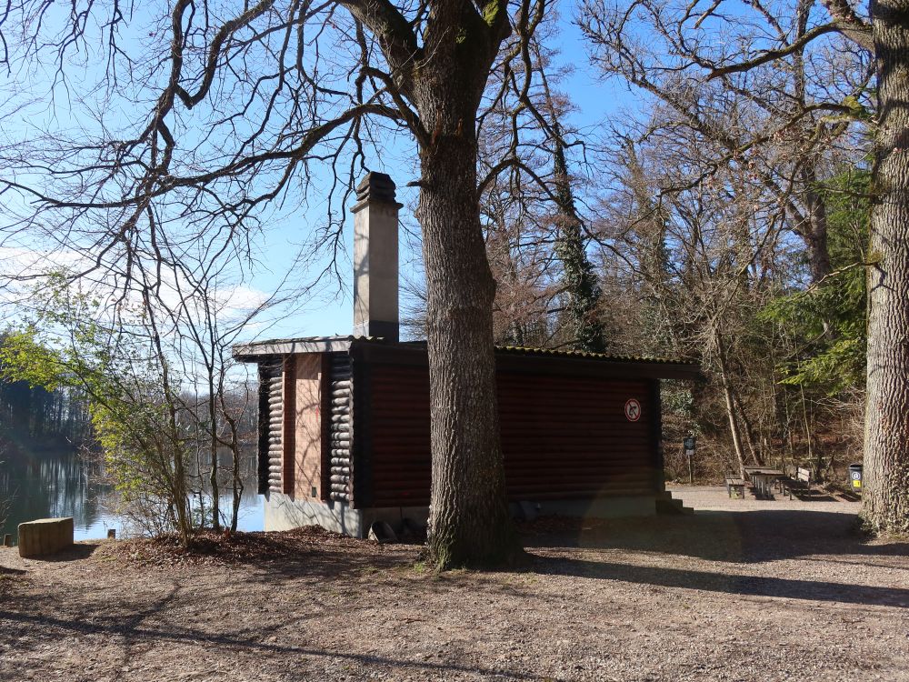 Hütte am Biesshofer Weier