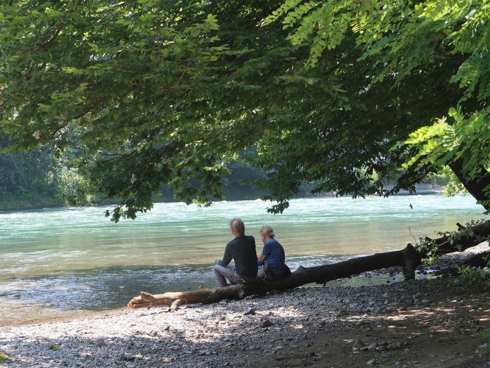 Sitzen an der Reuss
