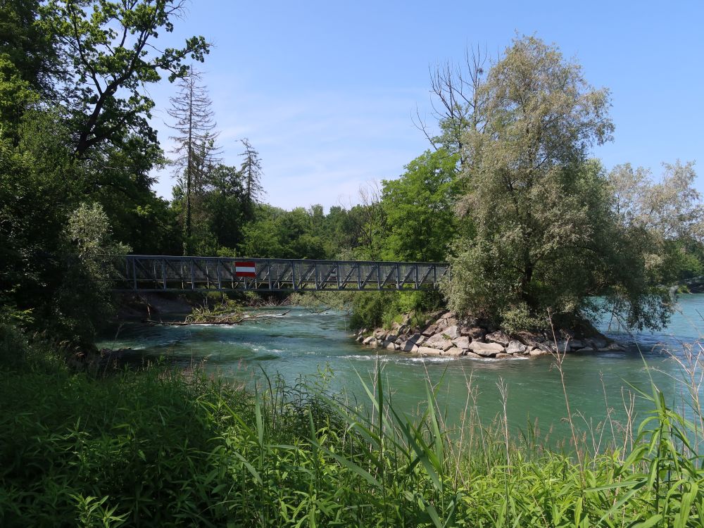 Steg zur Insel beim Eggwiler Sporen