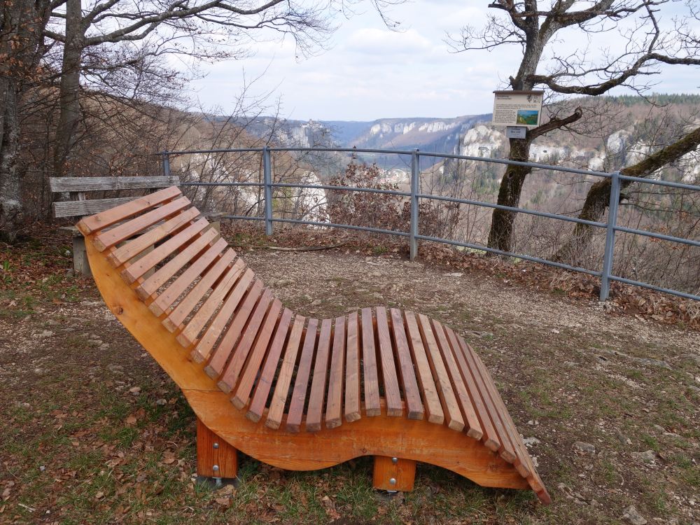 Ruhebank auf dem Eichfelsen