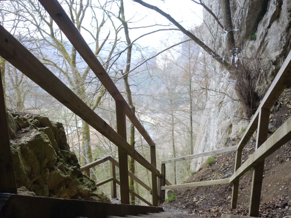Treppe zur Petershöhle
