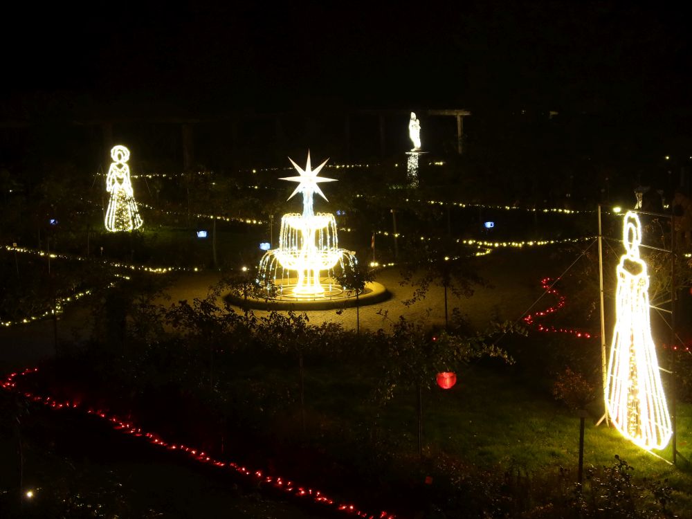 Brunnen im Rosengarten