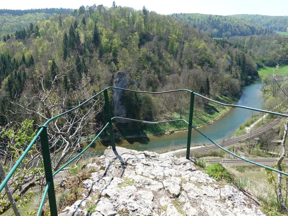 Aussichtskanzel bei Gebrochen Gutenstein