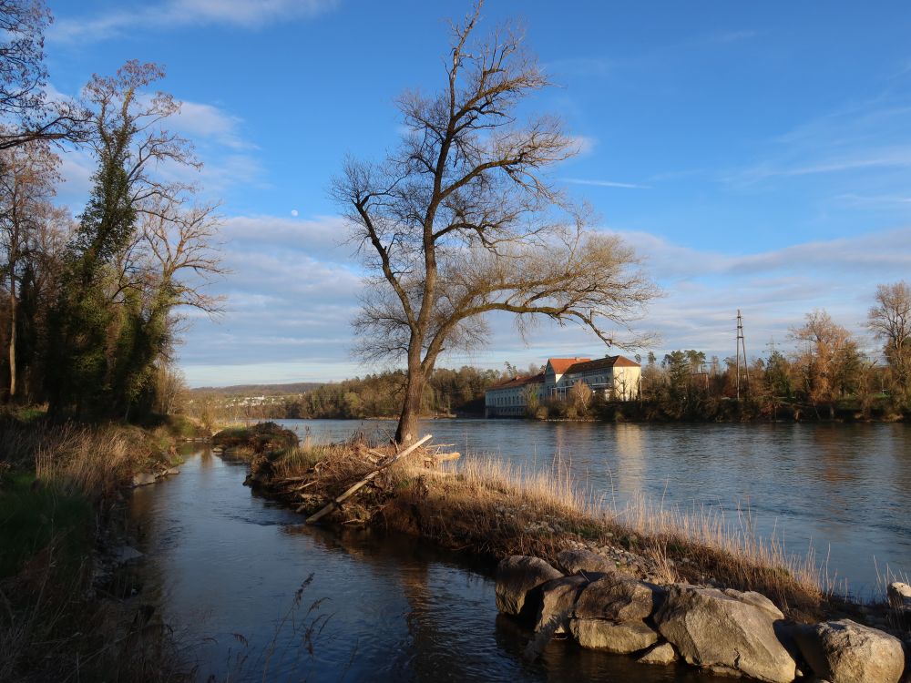 Wasserkraftwerk an der Aare