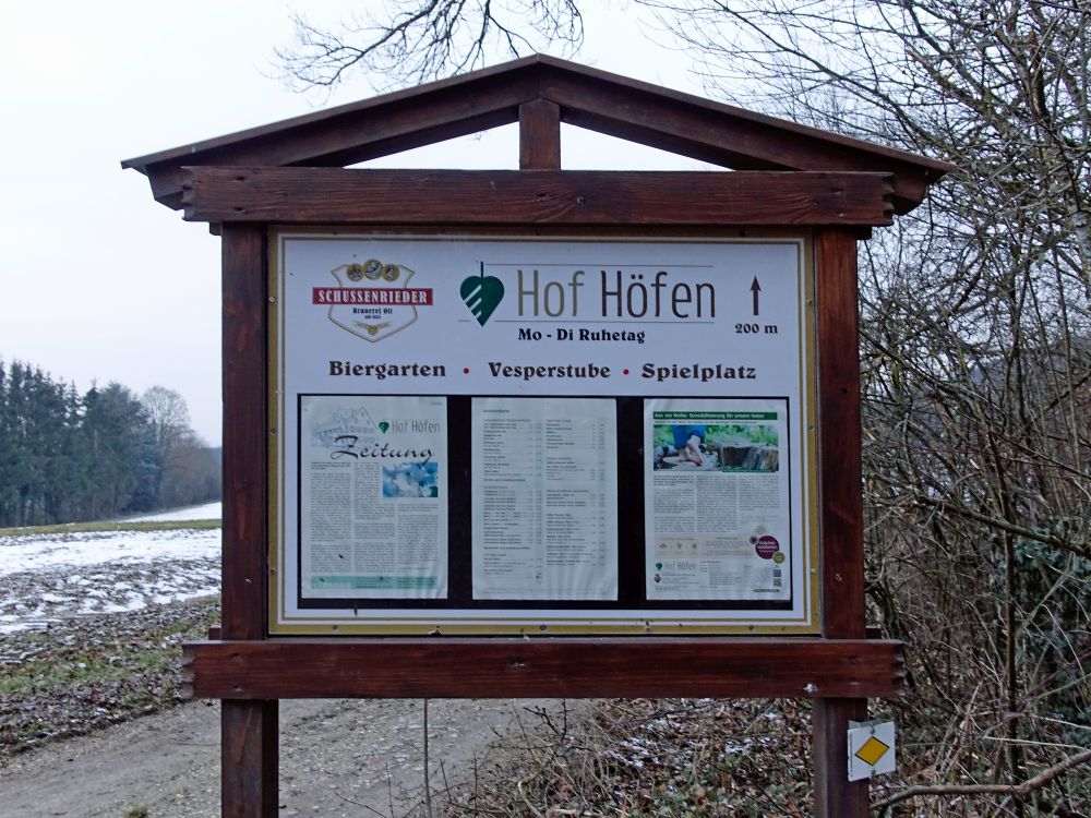 Tafel Hof Höfen