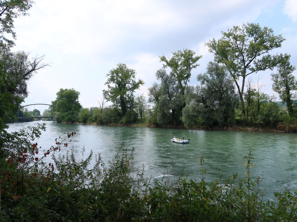 Schlauchboot auf der Reuss