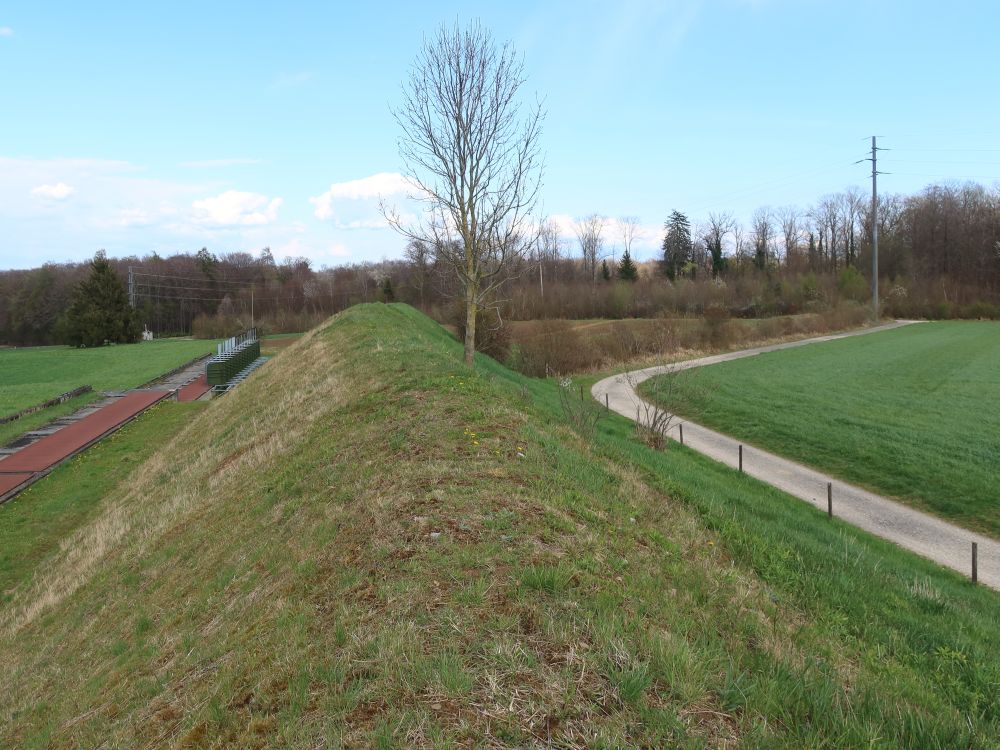 Schutzwall beim Schützenhaus