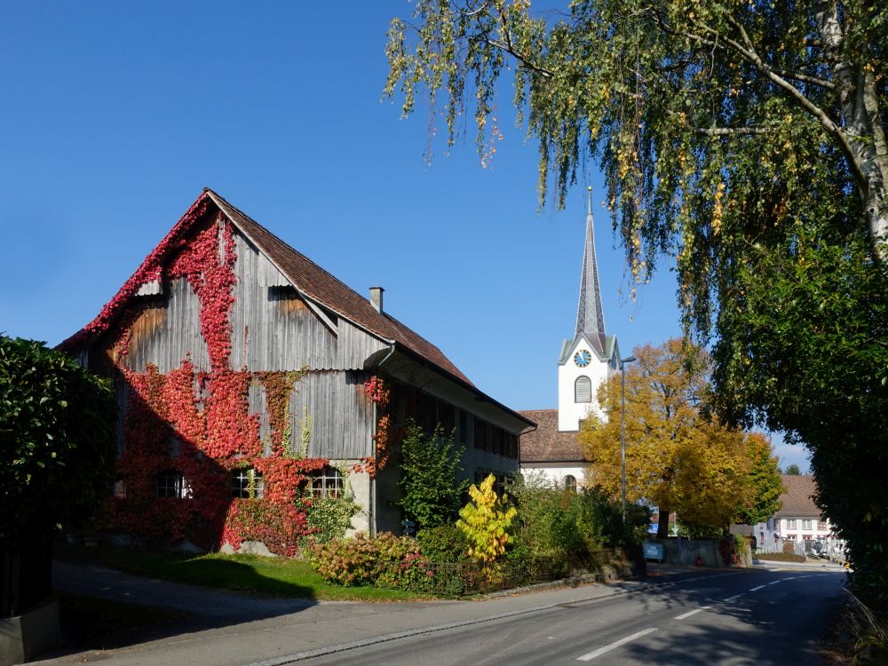 Scheune und Kirche