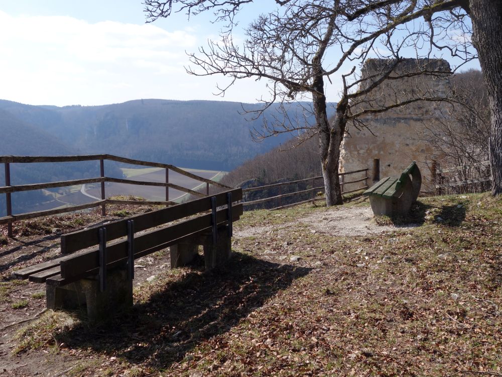 Aussichtspunkt bei Schloss Hausen